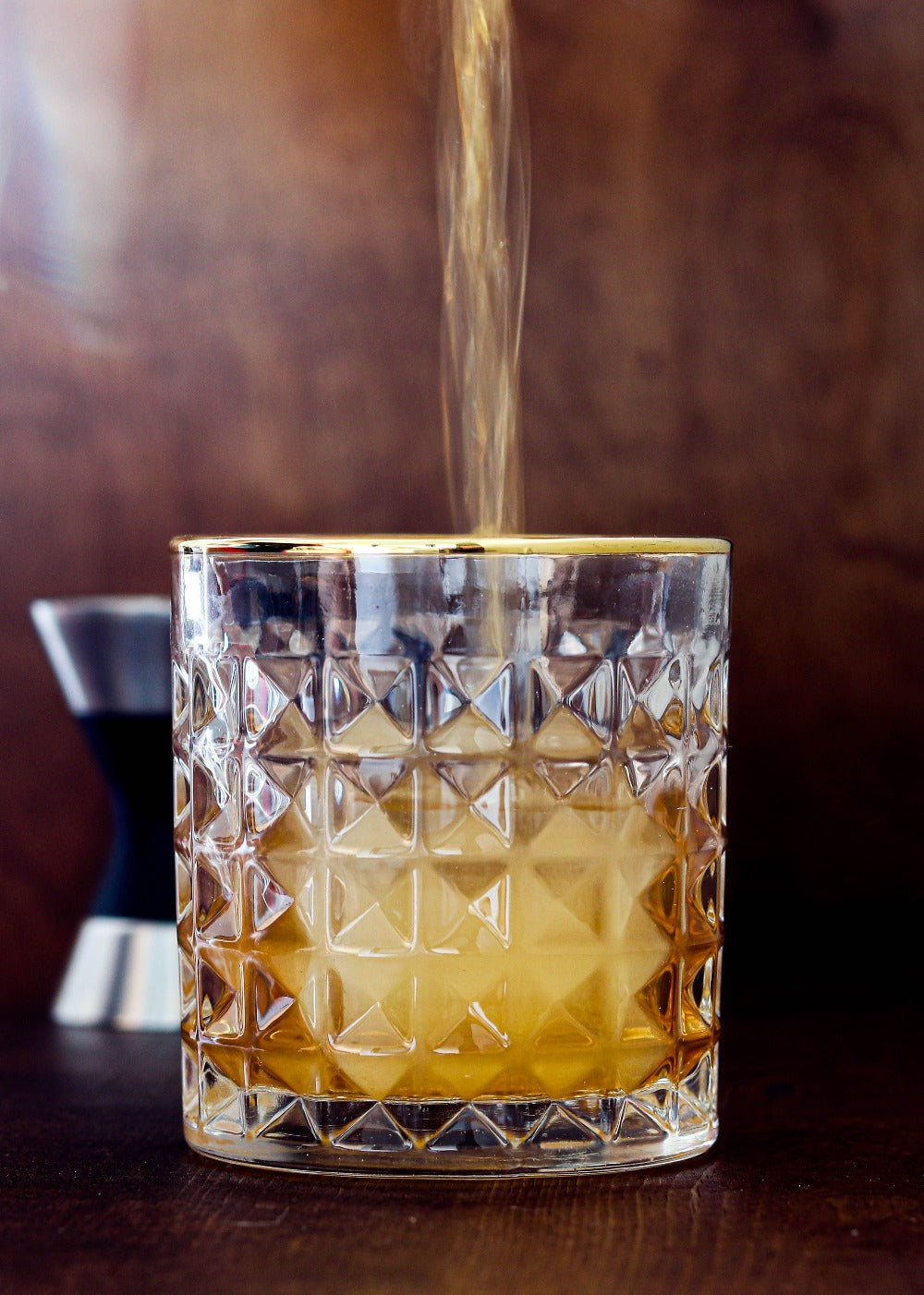 Geometric Shape Design Gold-tone Rimmed Whiskey Tumbler Glasses